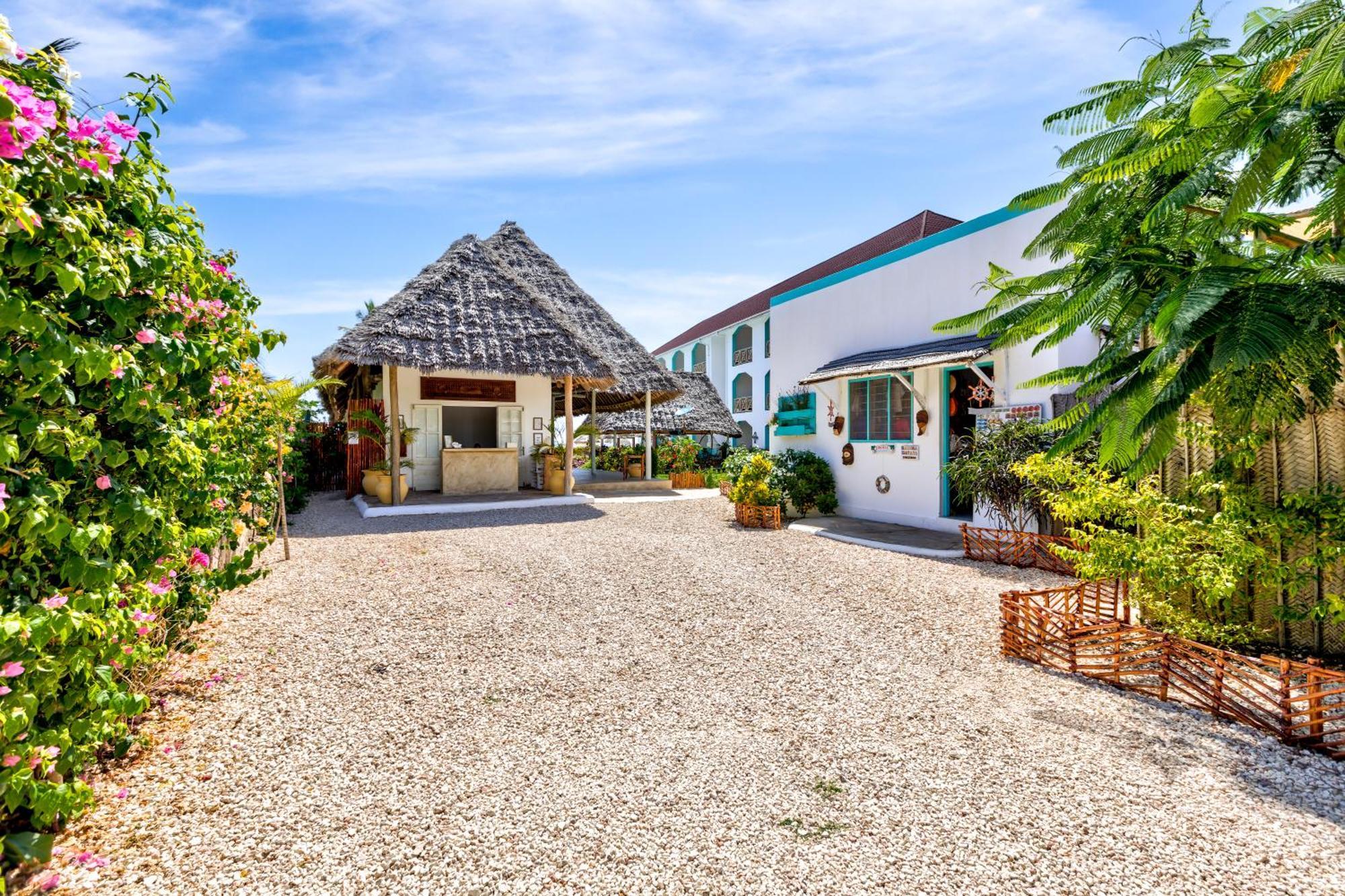 Ahg Sun Bay Mlilile Beach Hotel Matemwe  Luaran gambar